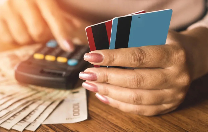 کارت‌های اعتباری جایگزین پول‌های نقد